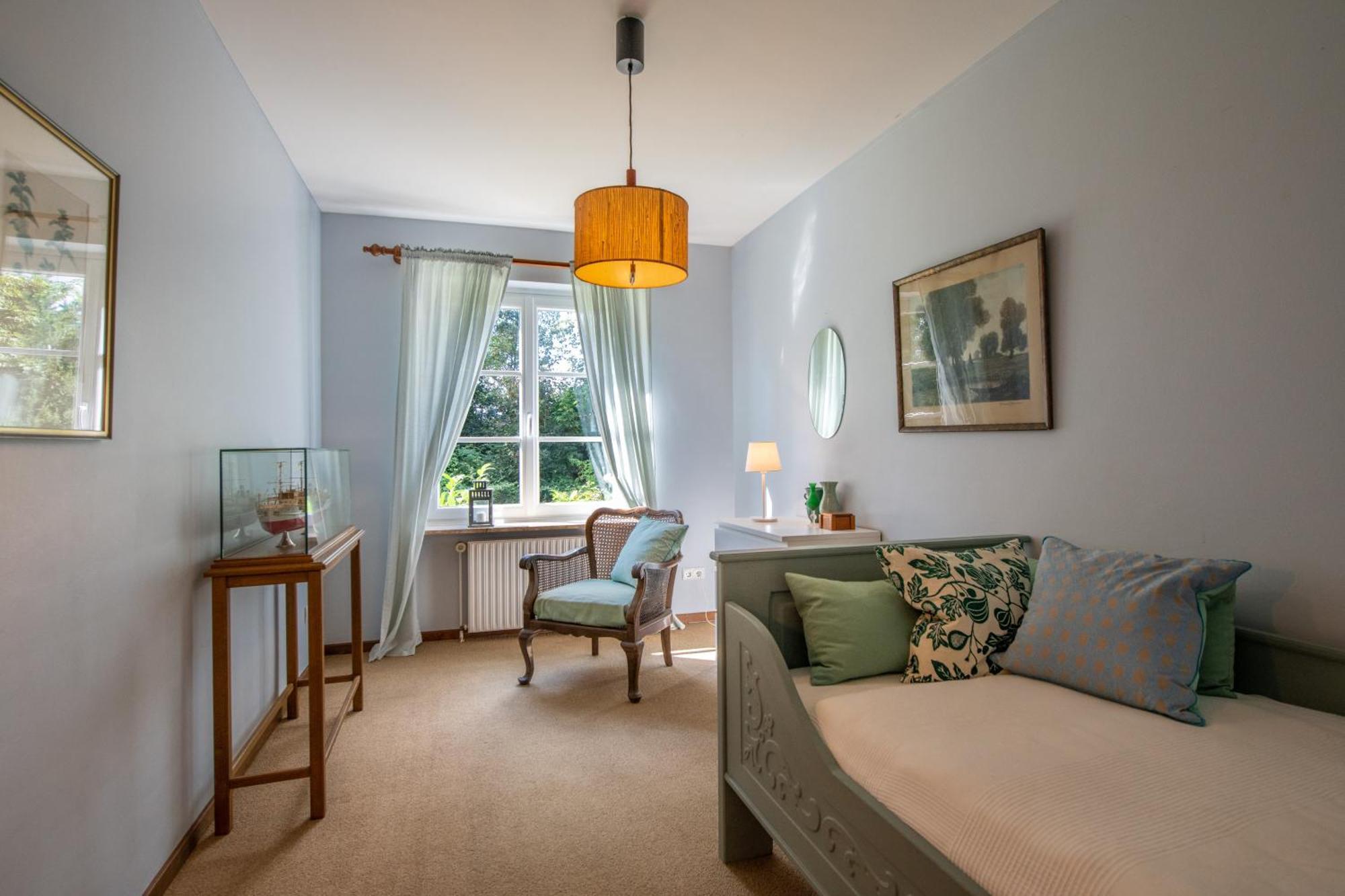 Villa Reetdachhaus Eiderblick à Breiholz Extérieur photo