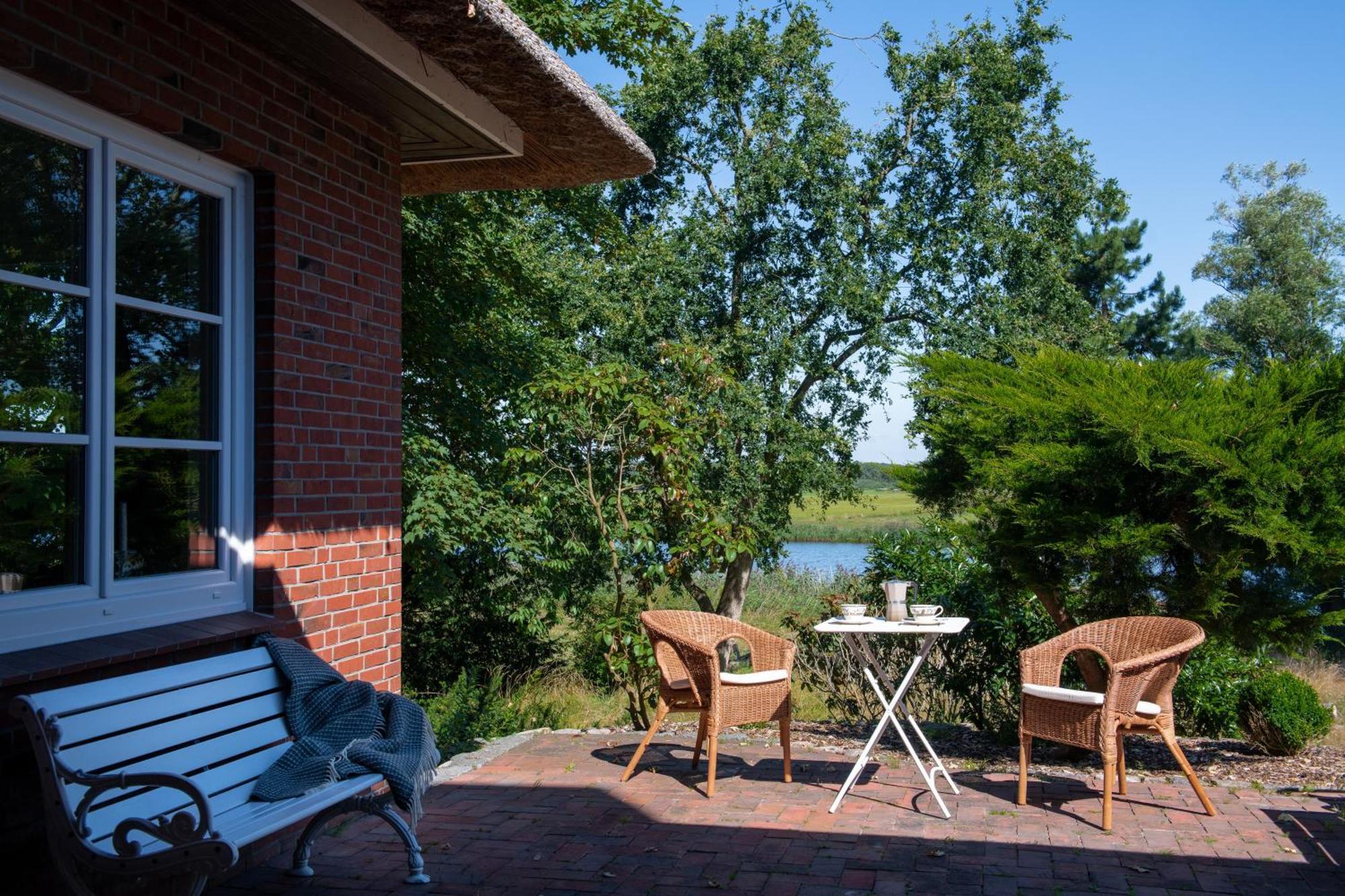 Villa Reetdachhaus Eiderblick à Breiholz Extérieur photo