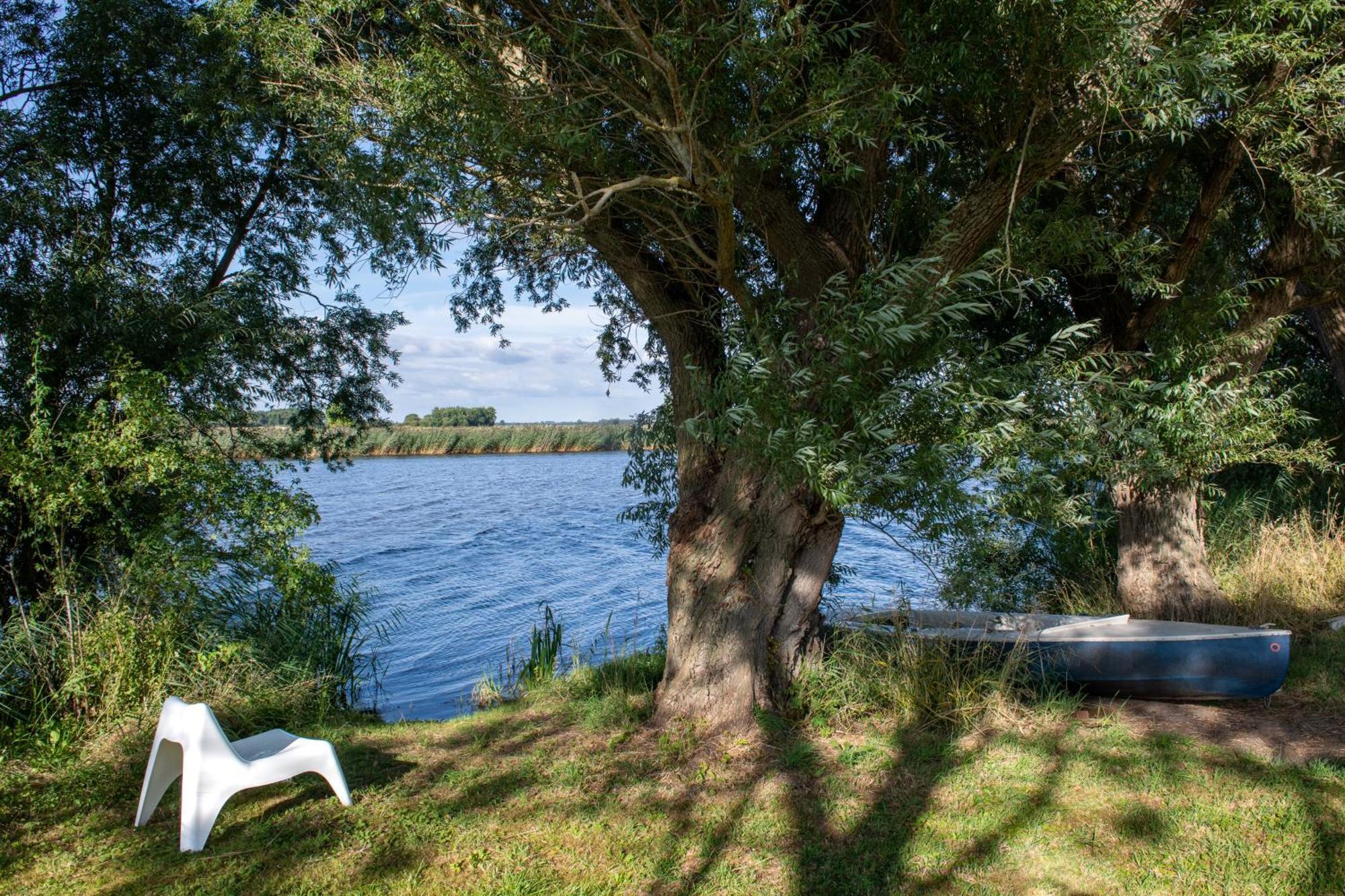 Villa Reetdachhaus Eiderblick à Breiholz Extérieur photo